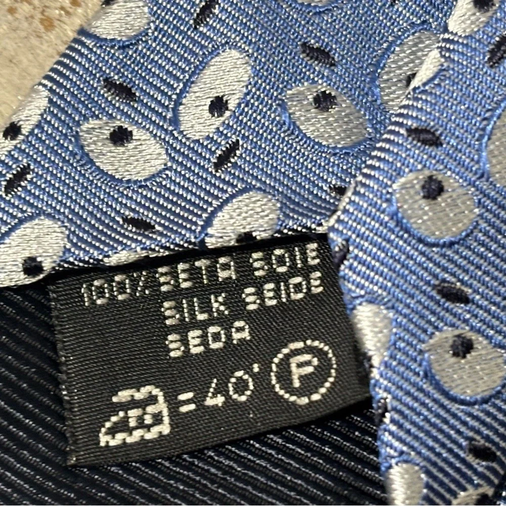 Ermenegildo Zegna “All Eyes” 100% Silk Italian Tie - Picture 3 of 4
